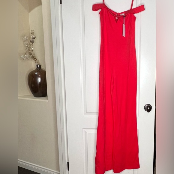 Red Jumpsuit REVOLVE NWT - Picture 2 of 6
